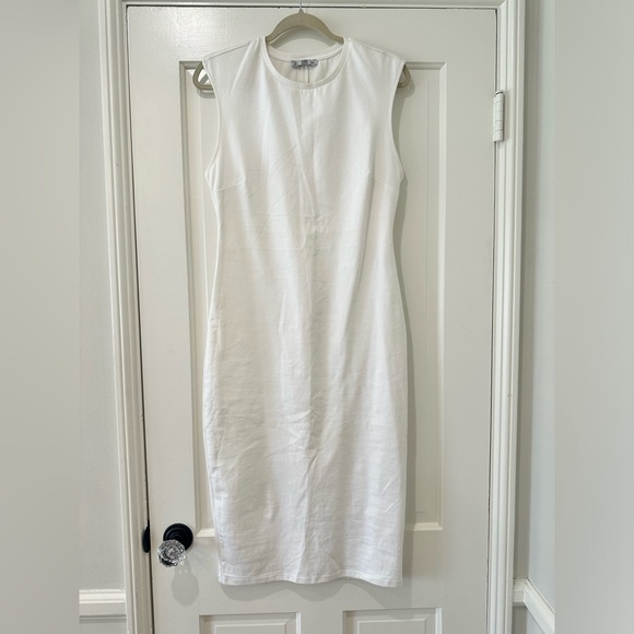 Zara white bodycon midi dress fitted - Picture 2 of 11